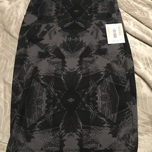 Black printed LuLa roe skirt